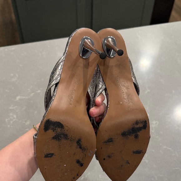 BCBGMaxAzria Silver Croc-Embossed Heels - Picture 4 of 9